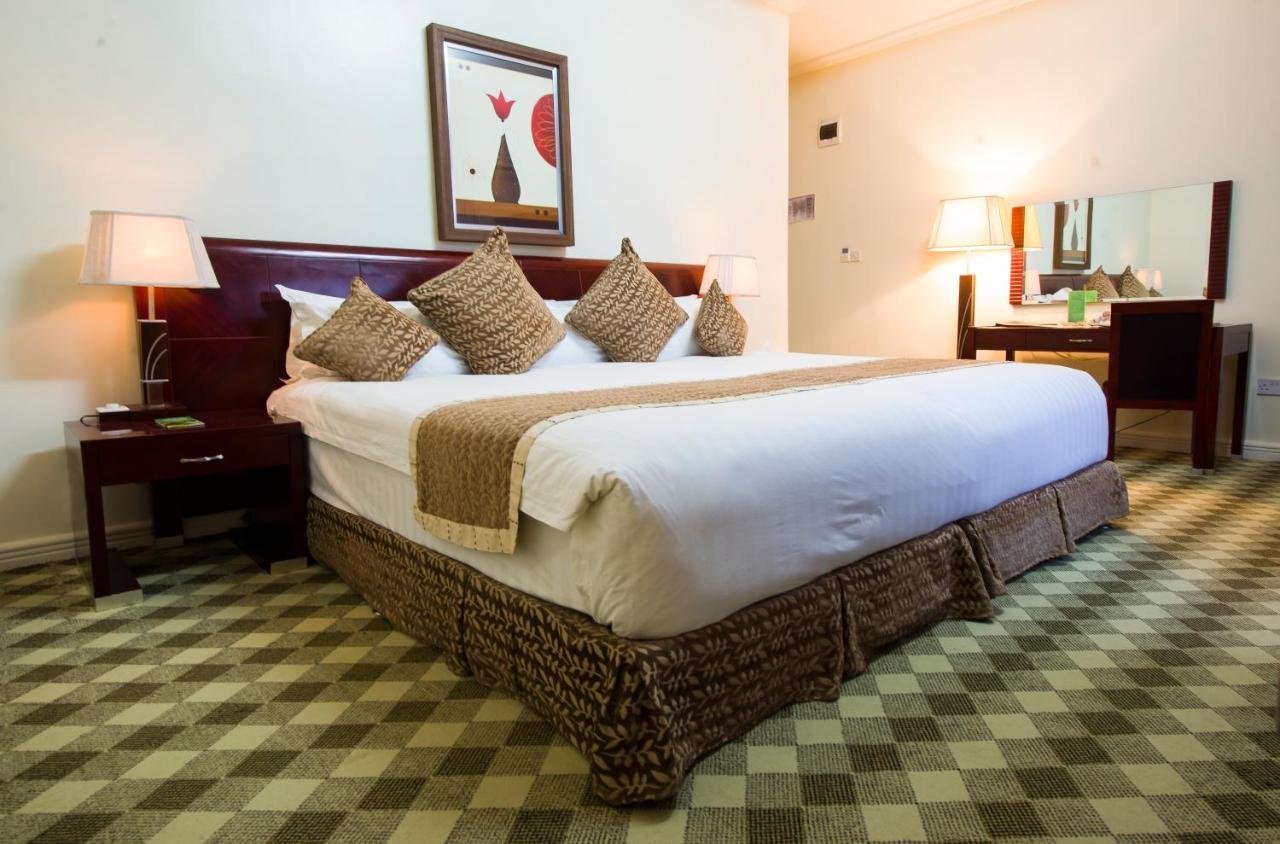 The Manor Hotel Kigali Esterno foto