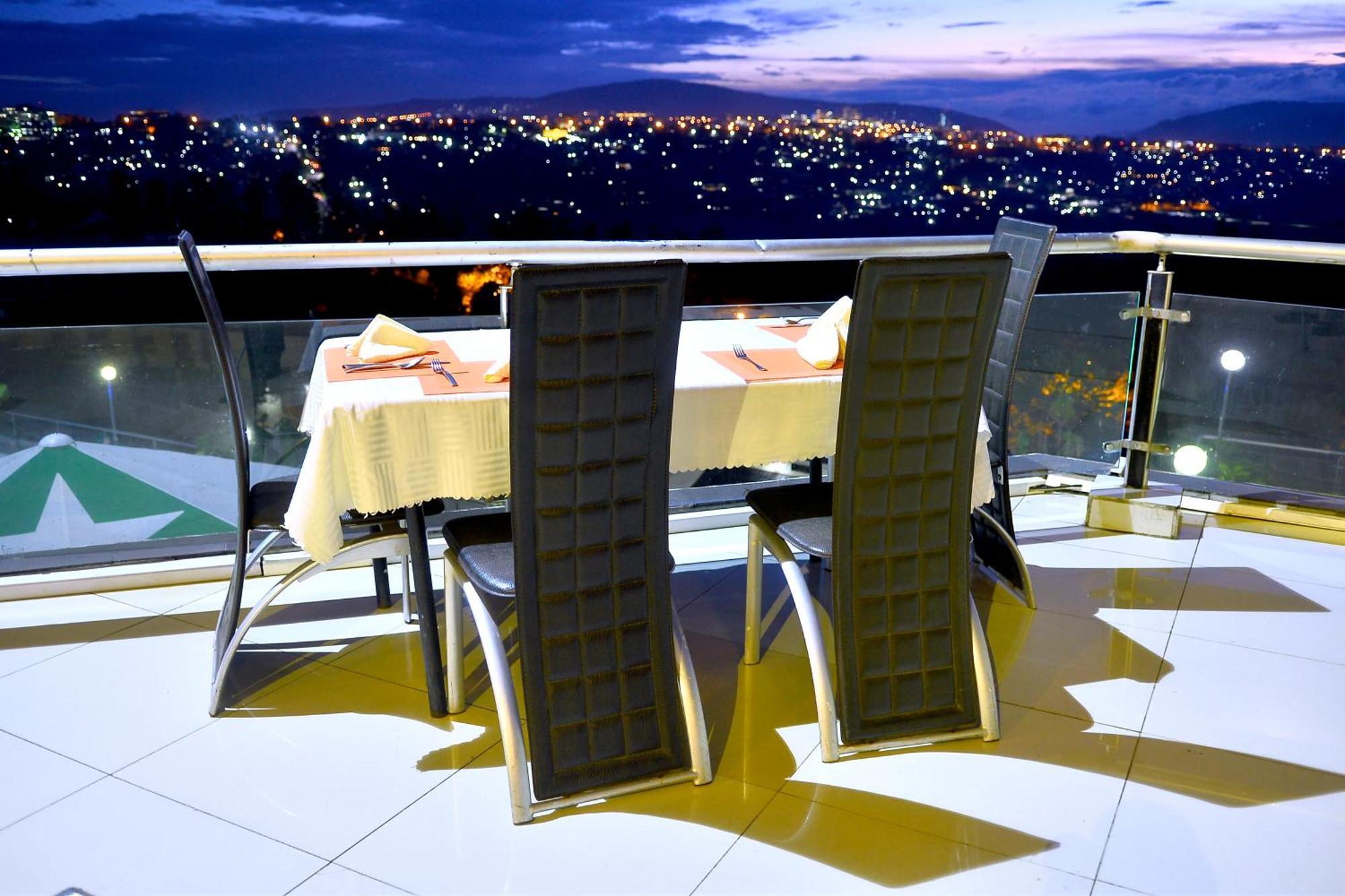 The Manor Hotel Kigali Esterno foto