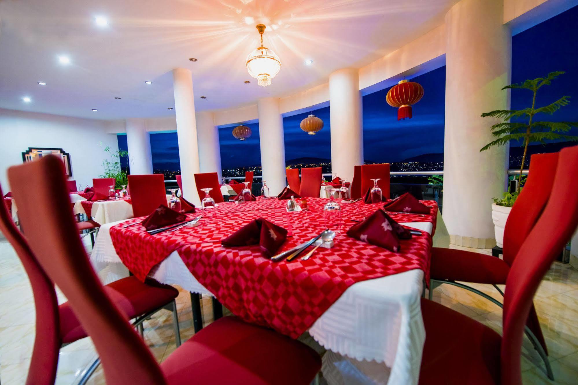 The Manor Hotel Kigali Esterno foto